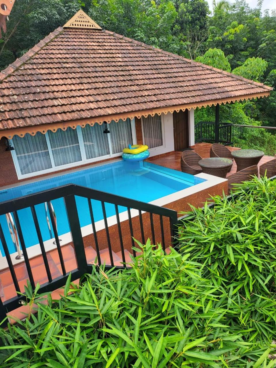 Athirapally Green Trees Атхирапали Екстериор снимка