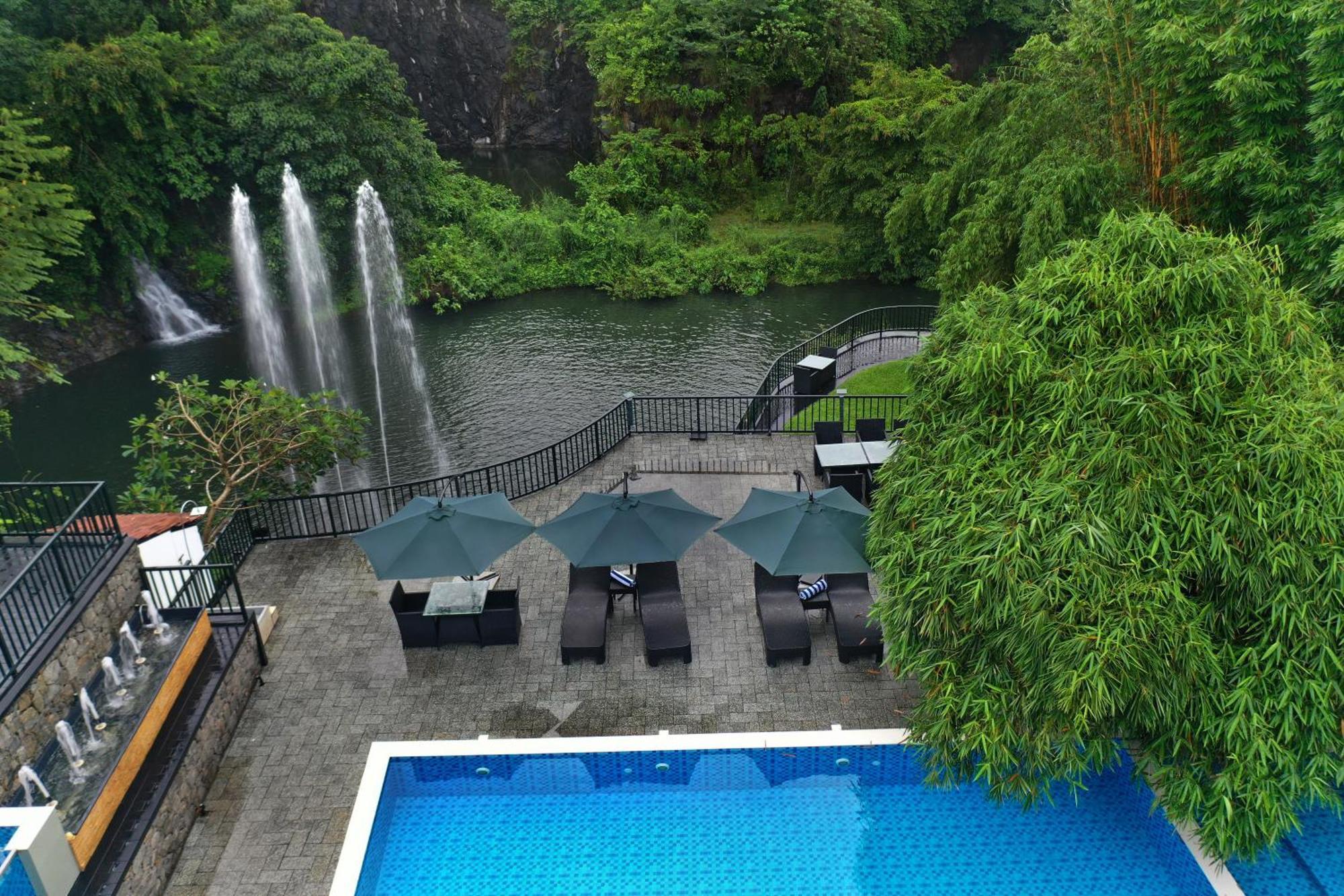 Athirapally Green Trees Атхирапали Екстериор снимка