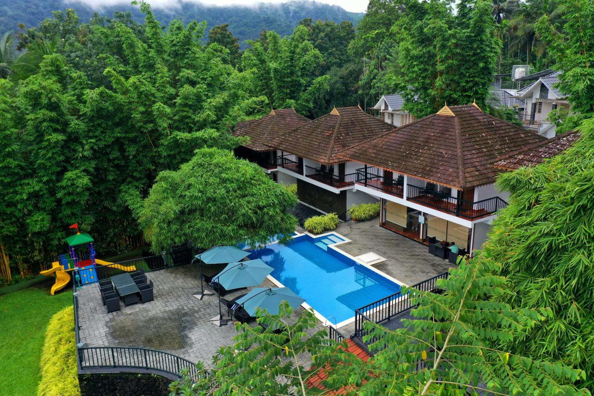 Athirapally Green Trees Атхирапали Екстериор снимка